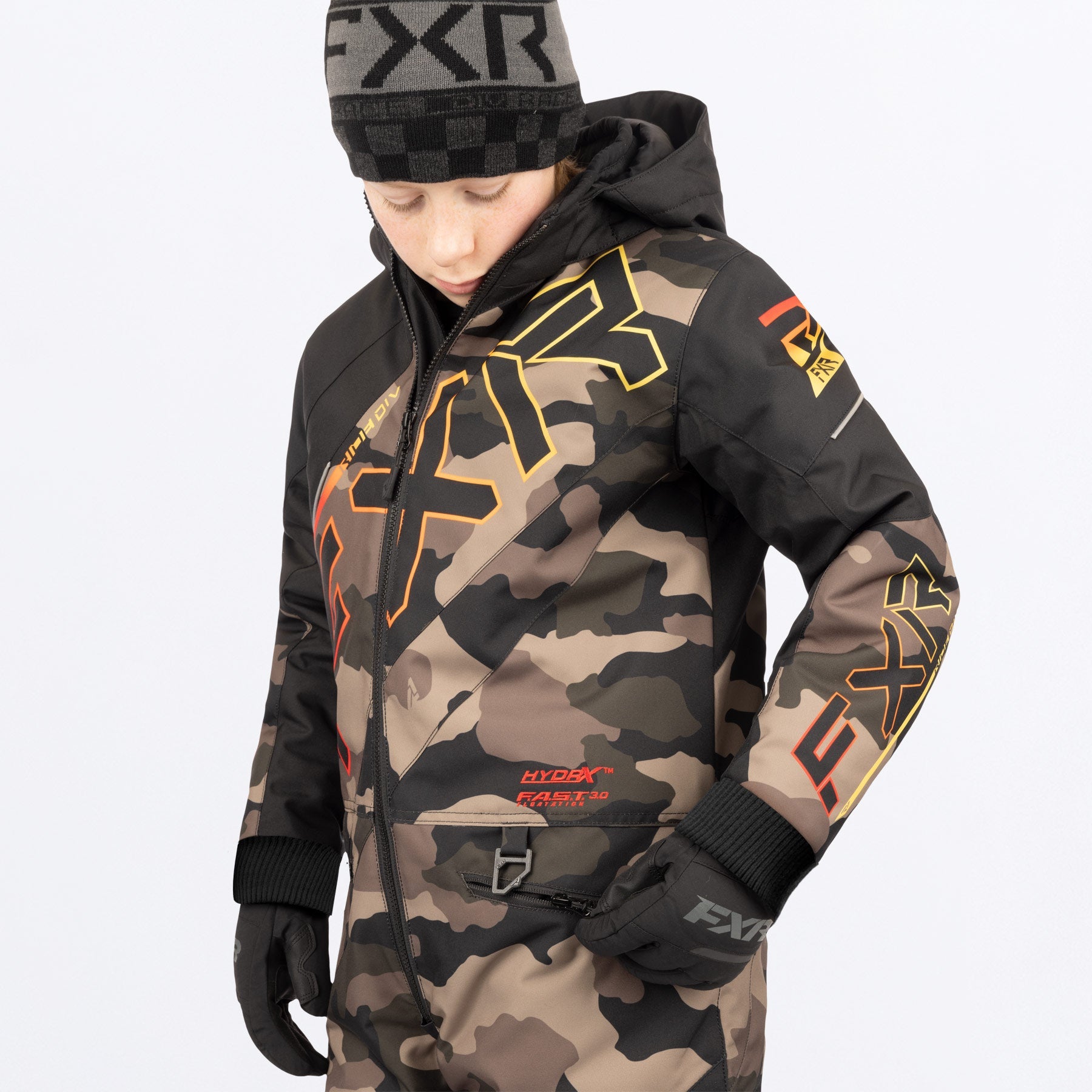 CX_Mono_C_ArmyCamoBlack_233014-_7610_side