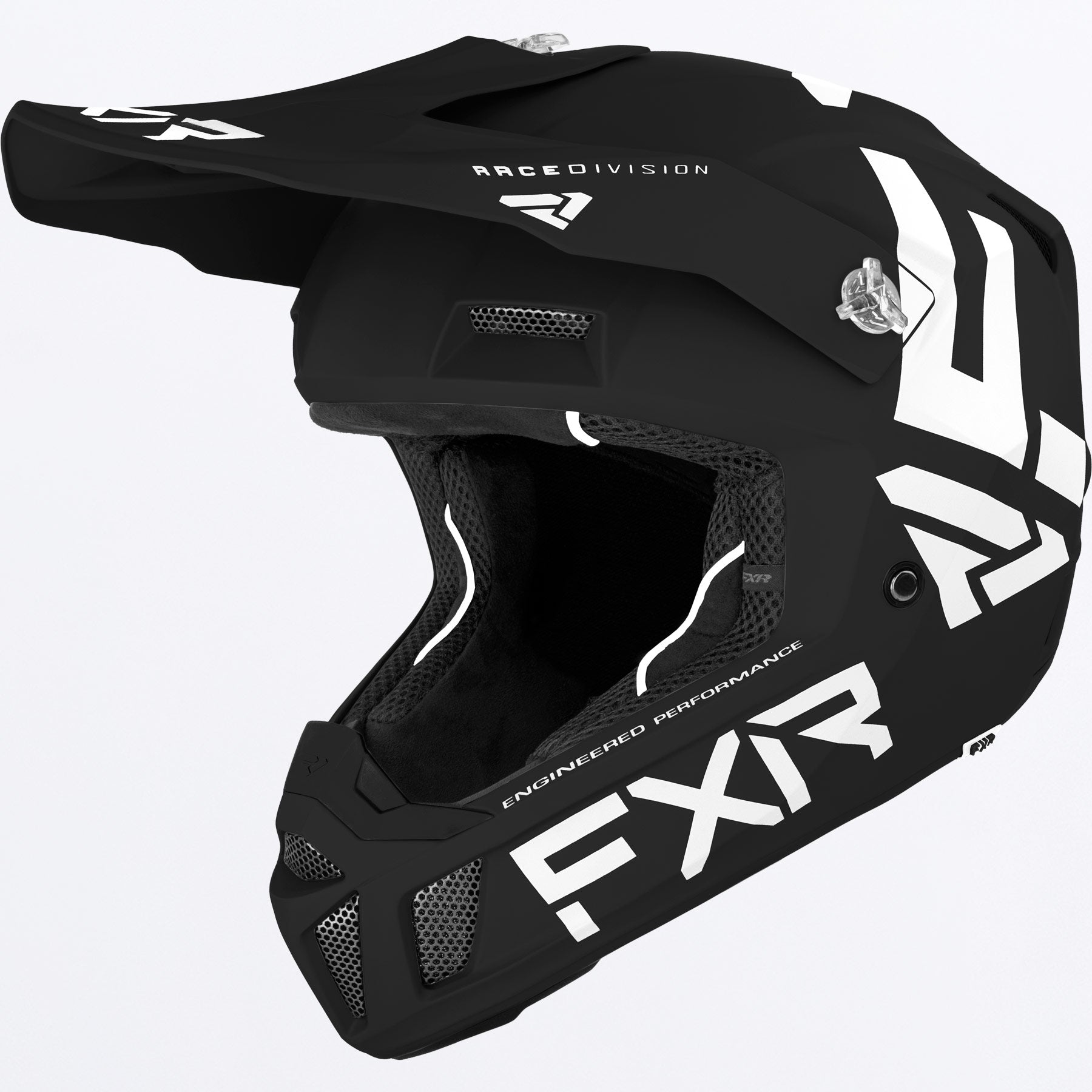 ClutchCX_Helmet_BlackWhite_210617-_1001_front