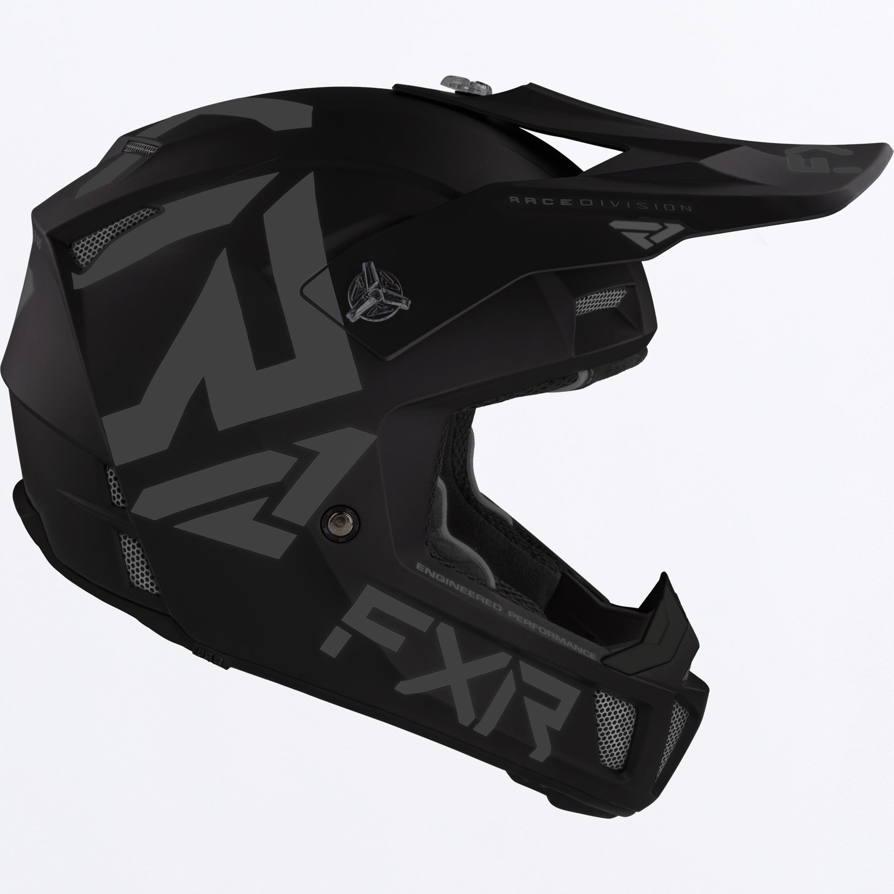 ClutchCX_Helmet_BlackOps_210617-_1010_side1